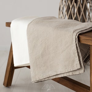 Manta de lino SIMPLIN / Blanco roto, crema, lino natural, oliva, avena / Lino italiano grueso de 300 g/m² / Hecha a mano en Lituania