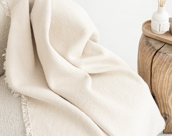 Dicke rohweiße Baumwolldecke. Extraschwerer Baumwollstoff 800 g/m², gewebt in Litauen. Weiche Babydecke, wirft. Natürlich, Europäisches Produkt