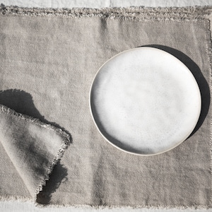 Linen Twill Placemat RAWEDGIA in Natural Color. Stonewashed Heavy-Weight Linen. Table Mat with Short Fringes. Handmade in Lithuania