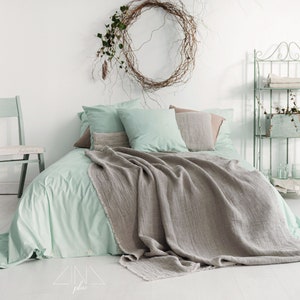 Stonewashed Linen Waffle Throw RAWEDGIA with short fringes image 5