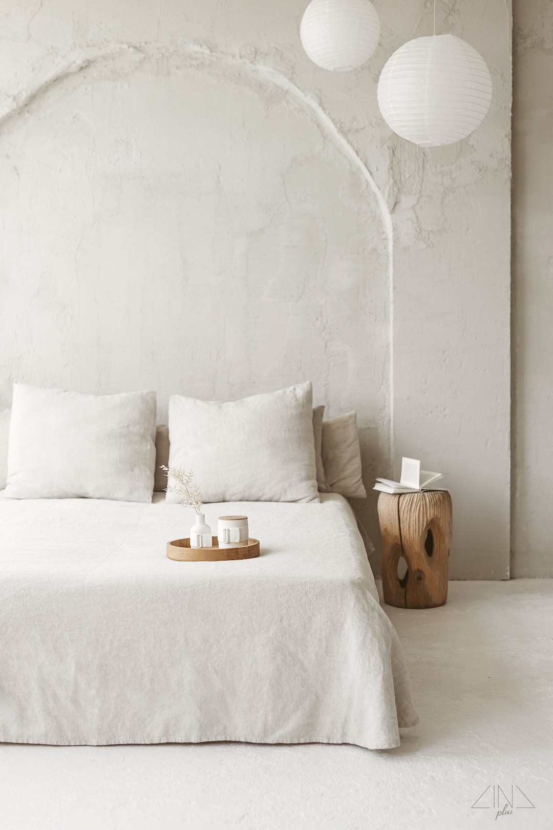 Rounded Corners Linen Bedspread, Floor Length. Superheavy Weight 400 Gsm Linen. Custom Sizes