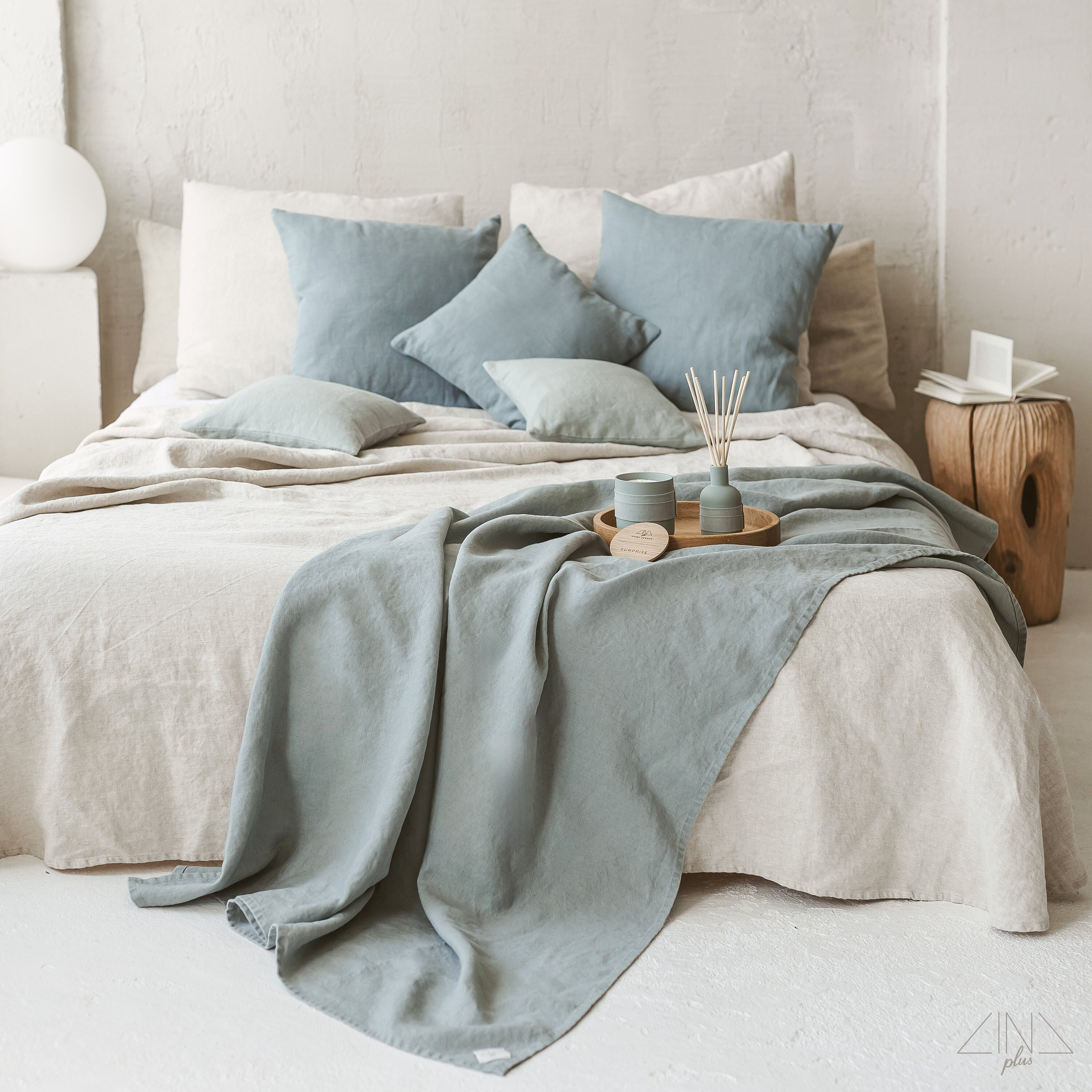 Heavy winter blanket online hotsell