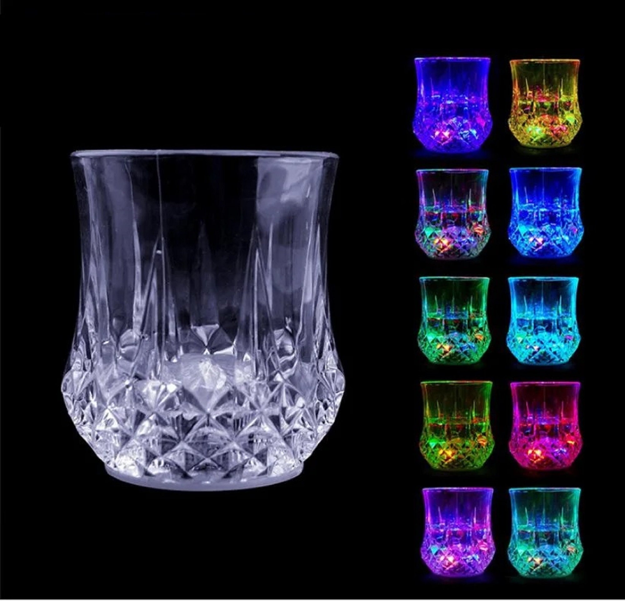 Lot de 4 Verres Magique à Led Lumineux Clignotant en Plastique Pour Les Fêtes