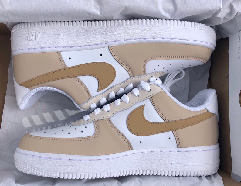 Brown Beige Customized Nike Air Force 1s Can Be Customized Hand Painted Custom Sneakers Low Cut afbeelding 1