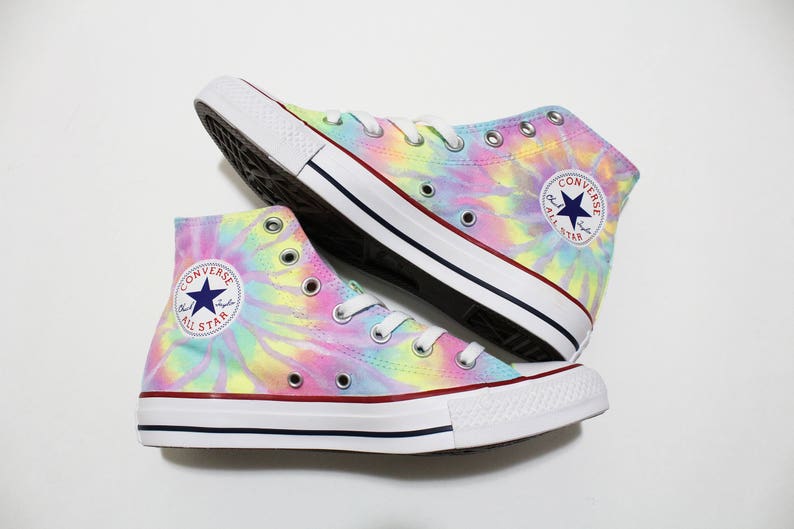 pastel color converse