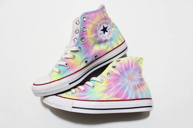 pastel color converse