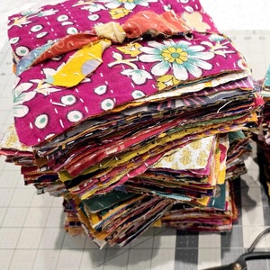 Vintage Quilting Fabric Scrap Indian SARI SQUARES Fabric 100 Pcs Charm pack, Quilted, Pre-cut 100% Cotton Crafting Scrap, Snippet, Quilt kit