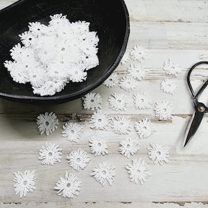 25 Mini Star Crochet Doilies- 1&quot; - Doily lot, Mini vintage snowflake doilies, Collage, mixed media, junk journal, party doily grab bag(F)