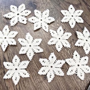 10 Crochet Lace Doilies 4" Doily lot, Mini vintage snowflake doilies, Collage, mixed media, junk journal, party doily grab bag (C)
