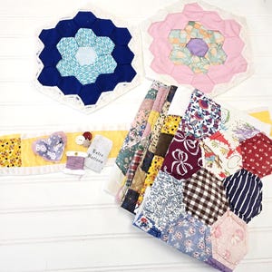 Grote bundels vintage quiltschroot, handgemaakt patchwork, cutter quilt, slow stitch kit, junk journal supply, cottage chic, quiltblok 24