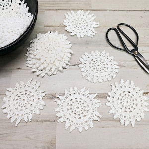 10 Vintage Dollies -  3.5" Crochet Doilies pack -  3.5" Dollie lot - slow stitch - junk journal - What you see you will be getting. Lot #4
