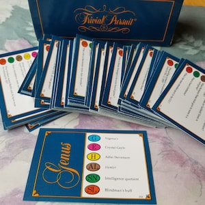 100 Vintage Trivia Pursuit-speelkaarten-Trivial Pursuit GENUS EDITIONS Cards ~ Vintage Trivial Pursuit-kaarten ~ Trivial Pursuit-gamekaarten