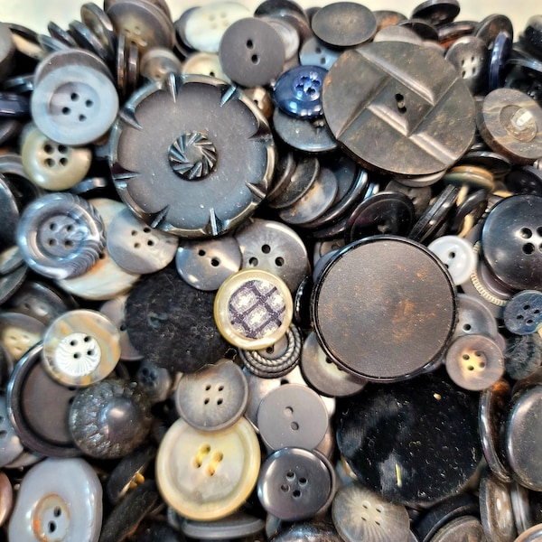 100+ VINTAGE BLACK  Button Mix-colorful buttons-Random Button pack-Sewing supply-craft supply/Button lot/Craft lot/Junk journal lot