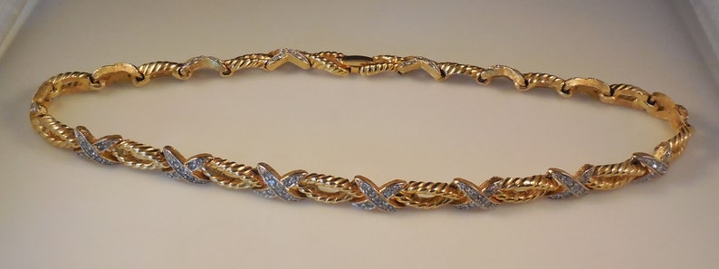 Vintage Jomaz X/'s and O/'s Crystal Rhinestone Choker Necklace Gold Tone