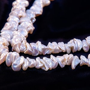 Natural White 7-9mm Freshwater Cultured Pearls, Center Drilled, Keshi Pearls, Beautiful Luster and Shine, Unique Shape, #7192