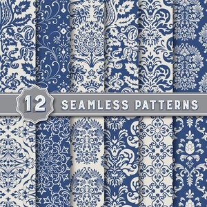 Puede incluir: Doce patrones sin costuras que presentan intrincados diseños de damasco azul y blanco. Los patrones están dispuestos en una cuadrícula con una pancarta en la parte superior que dice "12 patrones sin costuras".