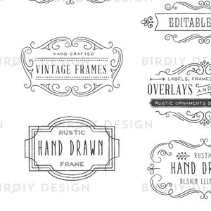 以下が含まれることがあります： 手書きのヴィンテージフレーム4つセット。フレームには「Hand Crafted Vintage Frames」、「Rustic Hand Drawn Frame」、「Editable Labels, Frames Overlays and Rustic Ornaments」、「Rustic Hand Drawn Design Elements」のテキストが書かれています。