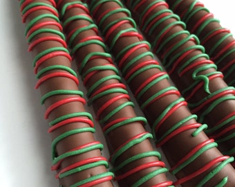 Chocolate Covered Pretzels: Red and Green Holiday Favors