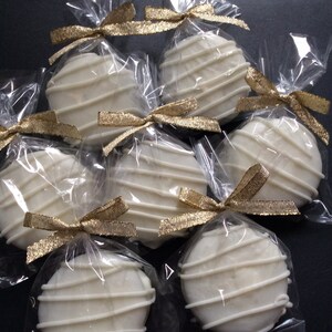 White Chocolate Covered Oreo Favors: Wedding, Baptism, Shower