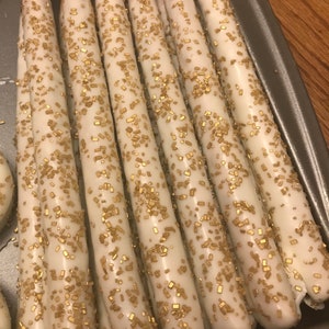 Gold cake pops Gold Party Favors Gold Baby Shower cake pops Gold Oreos Gold pretzels rice crispy treats gold and white party favors