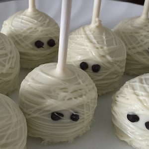 Halloween Cake Pops 24 mummy cake pops
