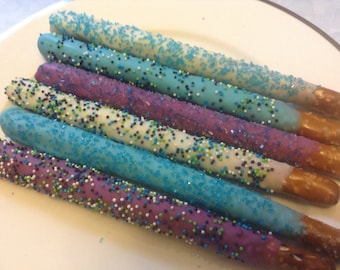 Chocolate Covered Pretzels: Frozen Party Favors, Blue & Purple