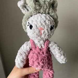Crochet Bunny Plushie // Beth Bunny // Crochet Stuffed Animal// Easter bunny