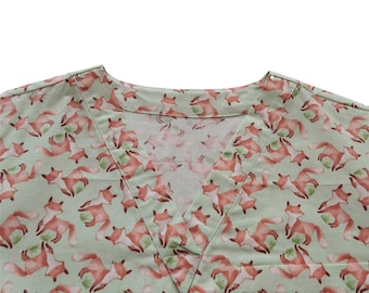 Foxes Scrub Top,Womens Scrub Top,Scrub Top for Woman,Scrub Top for Women,Cute Scrub Top,Woman Scrub Top,Nurse Scrub Top,Animal Scrub Top