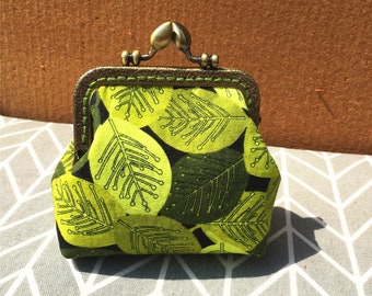 Leaf Coin Pouch/Leaves Coin Purse/Green Coin Wallet/Small Coin Clutch/Gift Idea for Her