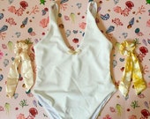 Sandy Shells White Ribbed Swimming Costume and Two Bow Scrunchies - Tropical Swimwear Gift Box Set