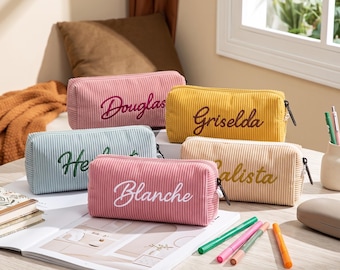 Gepersonaliseerd etui voor kinderen, etui met geborduurde naam, cadeau voor de start van het schooljaar, schoolspullen van corduroy op maat