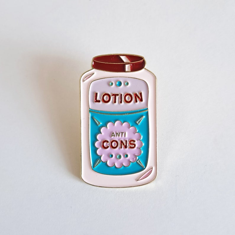 Pin's métal original Lotion anti cons humour illustration second degré par de Carton et d'Étoile image 1