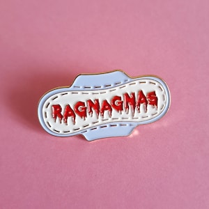 Pin's métal original Ragnagnas metal féministe règle periods second degré par de Carton et d'Étoile