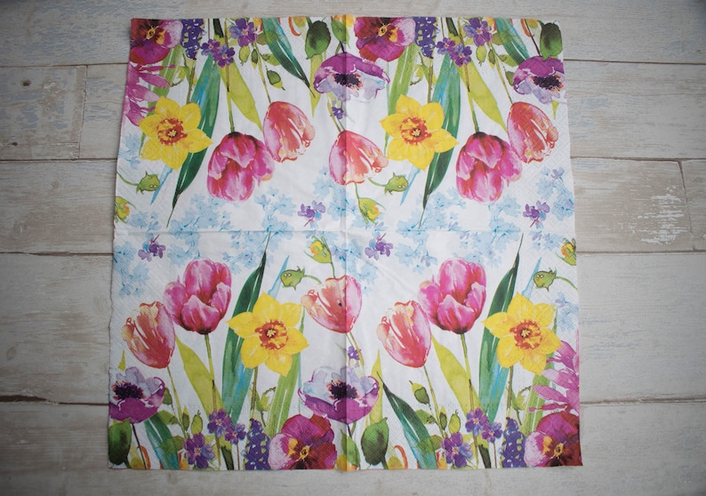 Blossoms Paper Napkins Set of 5 Decoupage napkin #0692