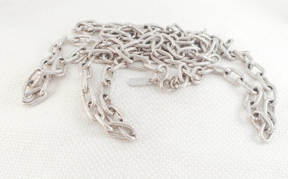 Vintage Rare Super Long Monet Etched Links Chain … - image 4