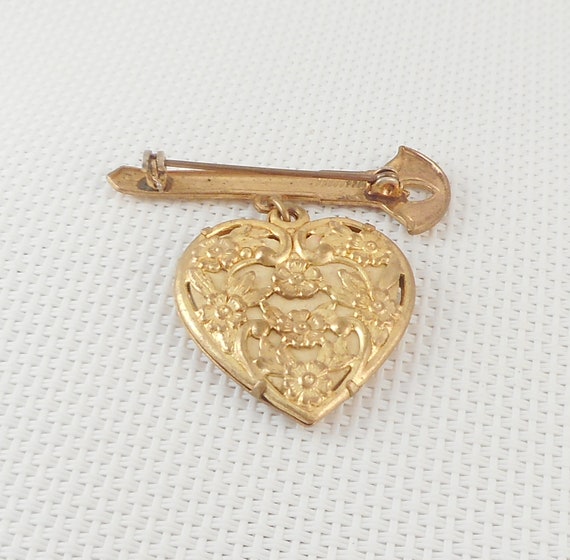 Vintage 1930's Brass Heart & Key Sweetheart Brooc… - image 7