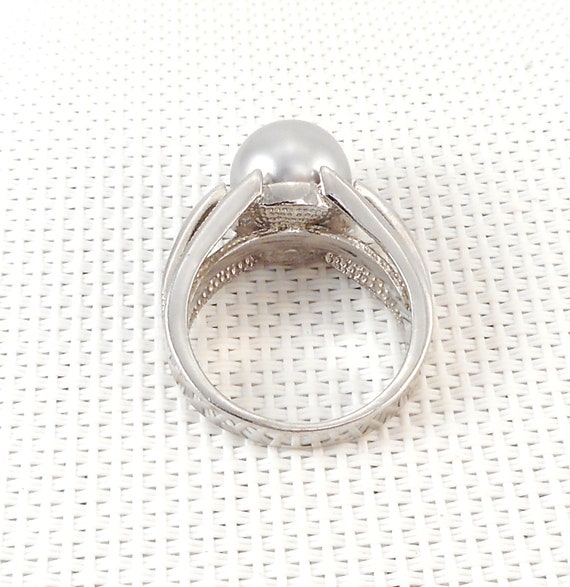 Vintage Big Faux Gray Pearl & Rhinestones Ring St… - image 8