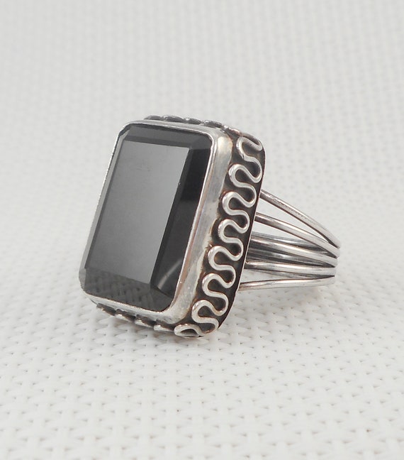 Vintage Big Size Sterling Black Spinel Ring Uniqu… - image 2