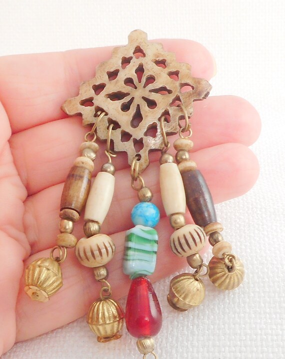 Vintage Carved Bone Tribal Dangle Beads Brooch Et… - image 5