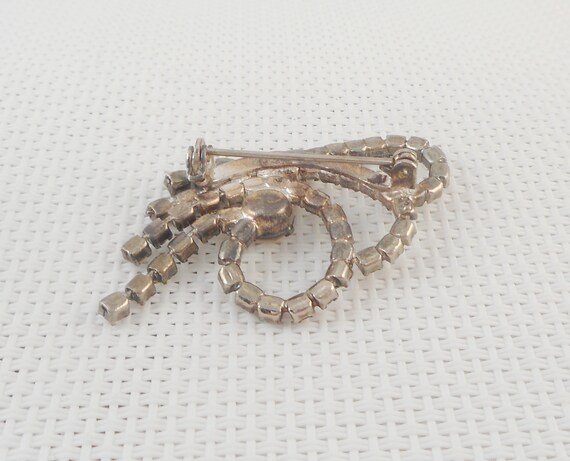 1950's　red rhinestone　fringe　brooch Vintage Signed Hollycraft Copr. 1952 Red Rhinestone Plume