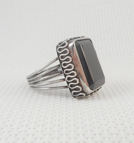 Vintage Big Size Sterling Black Spinel Ring Uniqu… - image 1