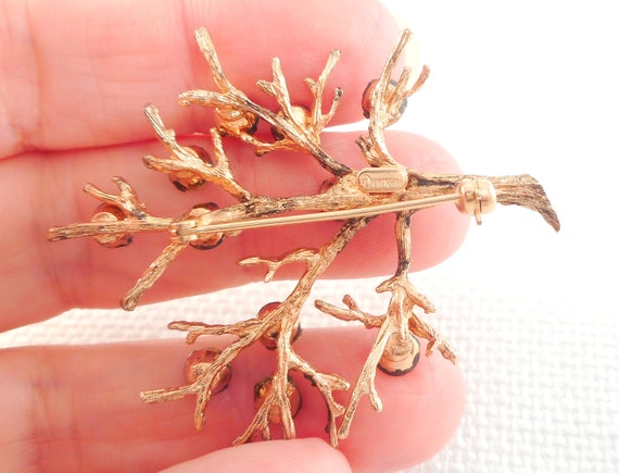 Family tree brooch deals