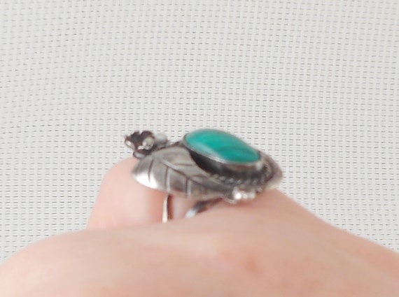 Vintage Navajo Malachite Flower & Leaf Ring 70's … - image 5