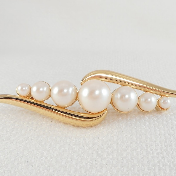 Vintage Monet 70's Abstract Faux Pearls Brooch Monet Gold Faux Pearls Pin Monet Swirl Pearls Pin Gift for Her Vintage Monet Jewelry