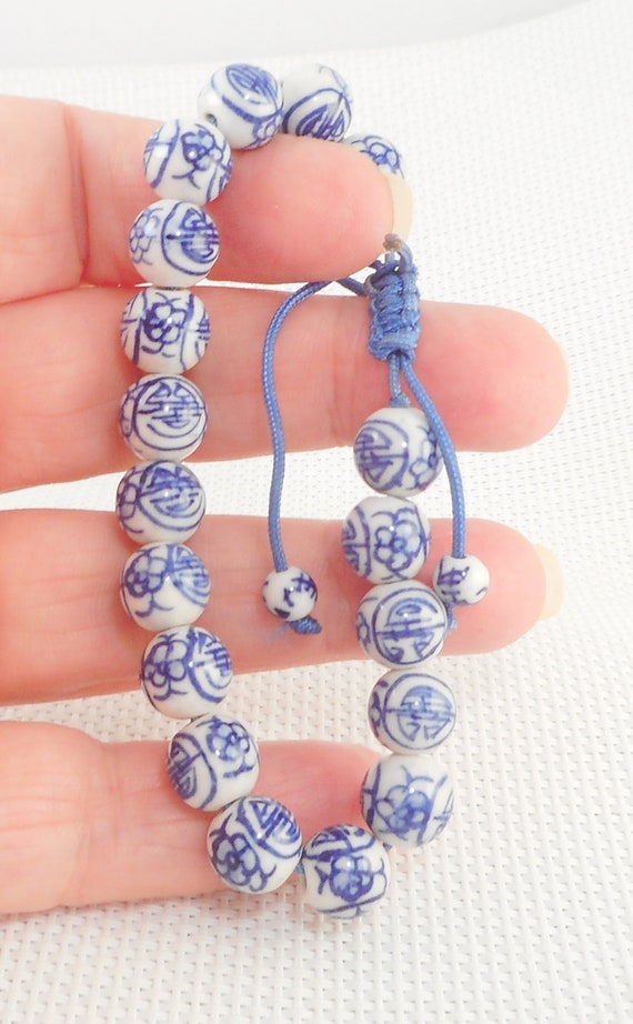 Vintage Chinese Pull Cord Beads Bracelet Blue & W… - image 3