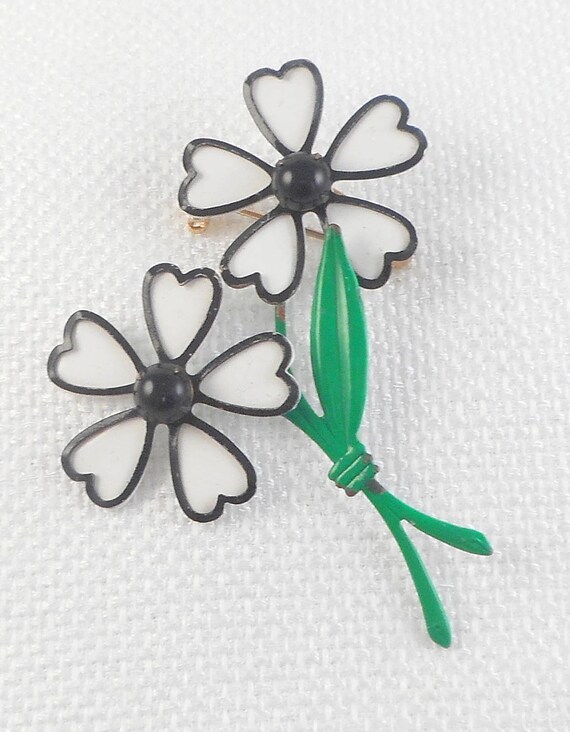 Vintage Chic Black and White Flower Brooch Pin St… - image 2