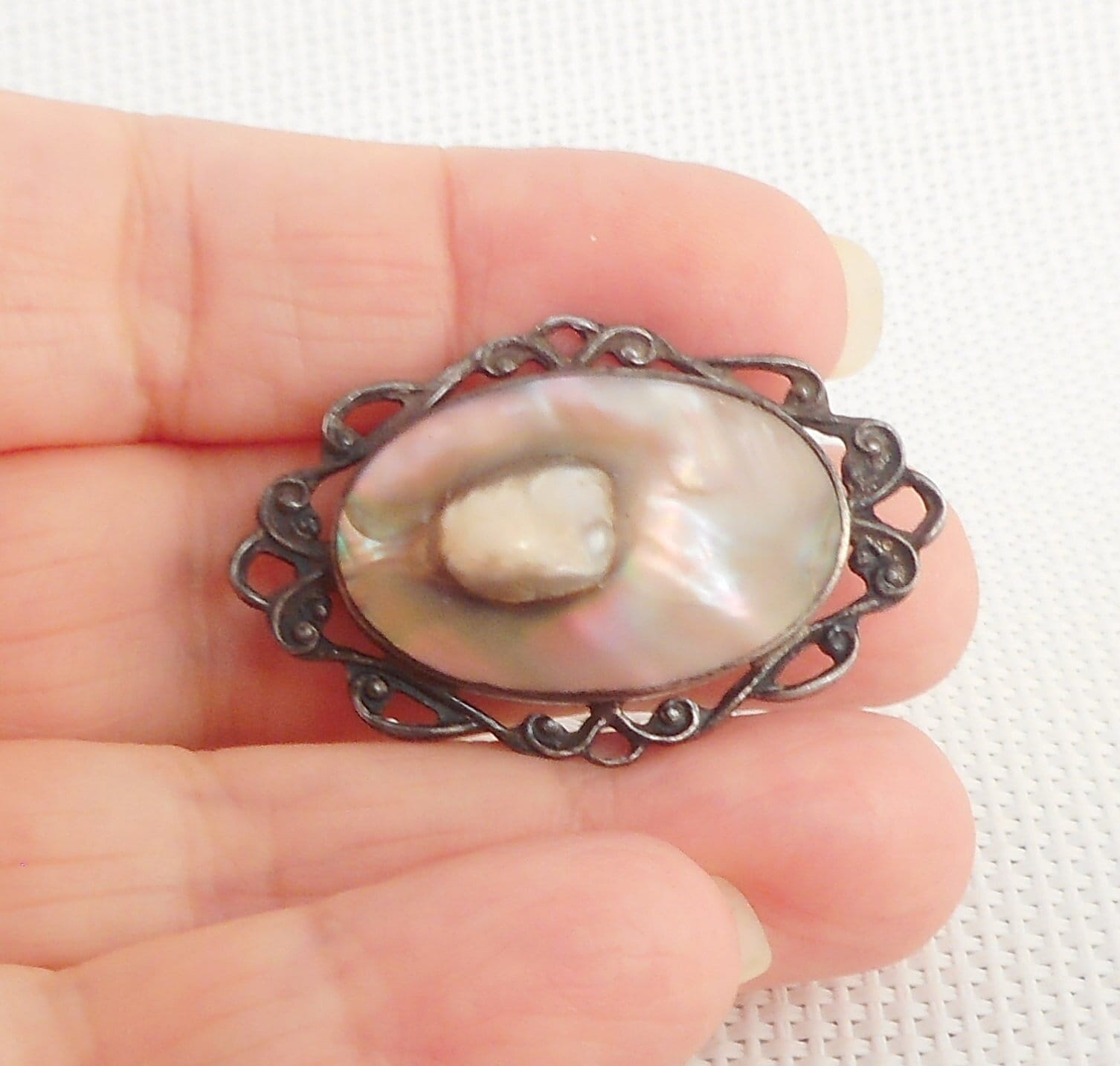 blister pearl brooch