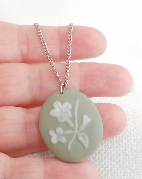 Vintage Sage Green Porcelain Flowers Necklace Wedgewo… Gem