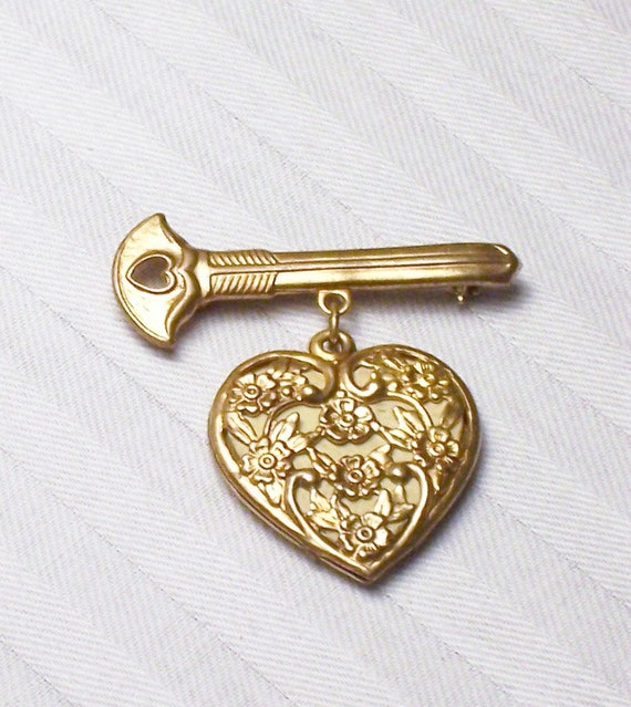 Vintage 1930's Brass Heart & Key Sweetheart Brooc… - image 1