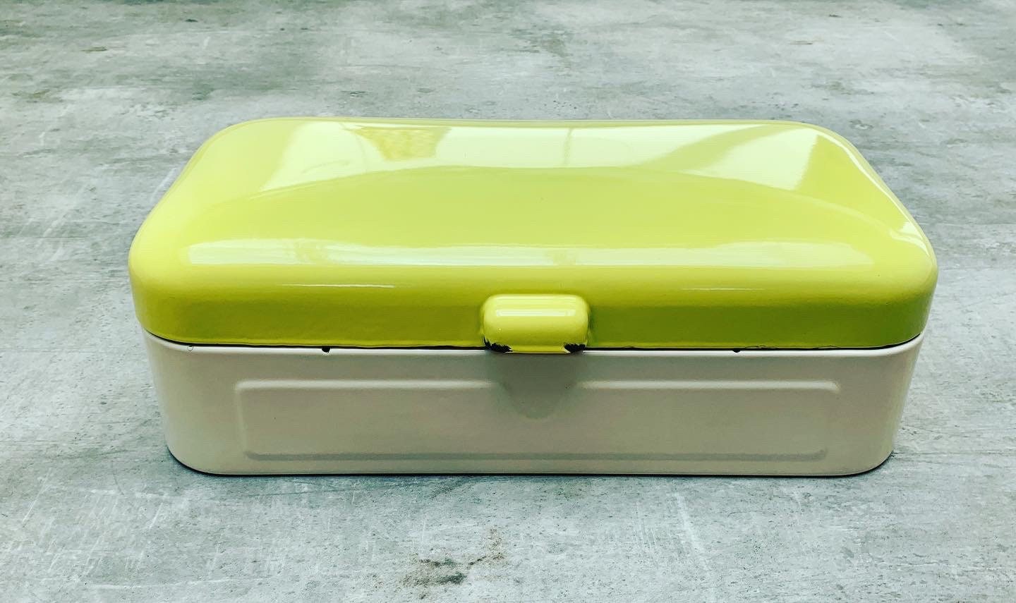 Vintage Enamel Bread Box / Vintage Enamel Bread Bin Vintage Yellow